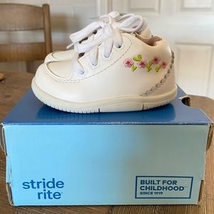 Stride Rite girl shoes✨🌸